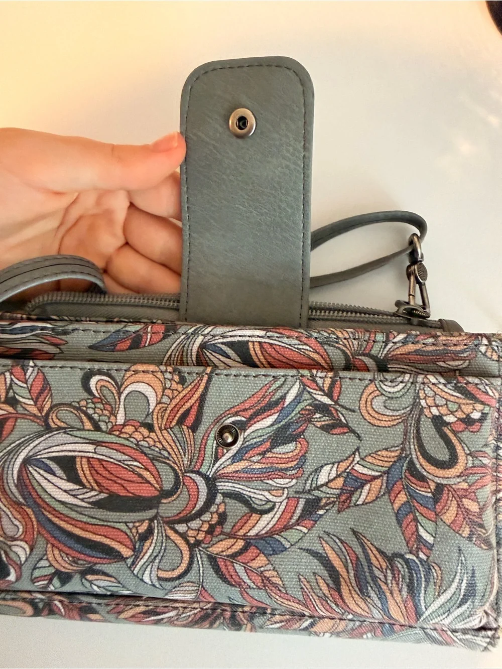 Sakroots Gray Multicolor Swirl Crossbody Wallet